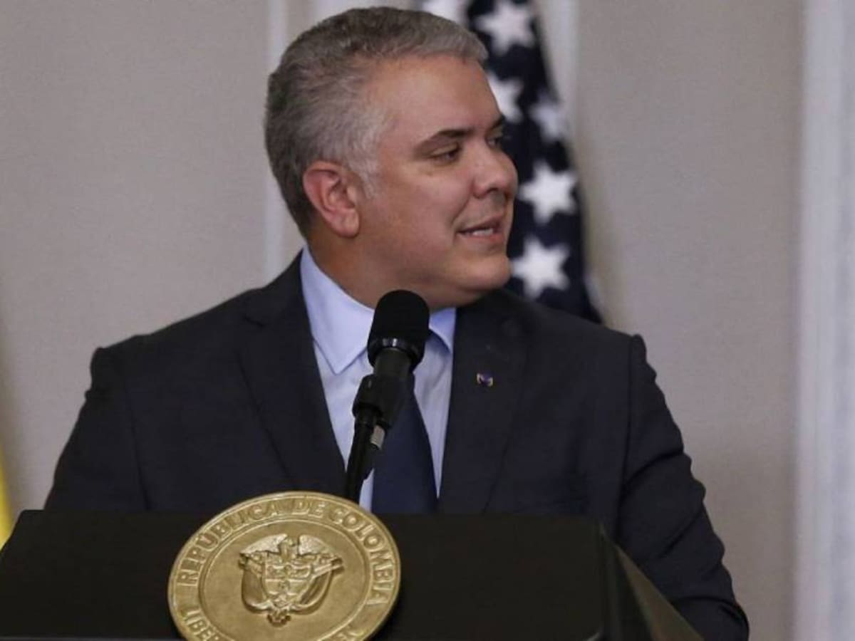 Rodarán cabezas pero no permitiré que llamen a la policía Nazi: Duque