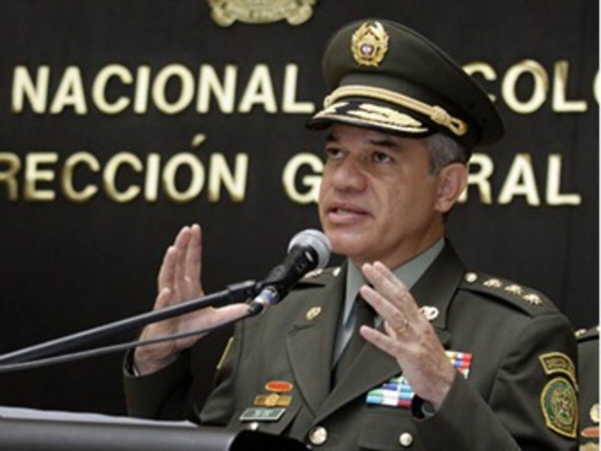 Ofensiva contra bandas delincuenciales en el país dejó 15 policías capturados