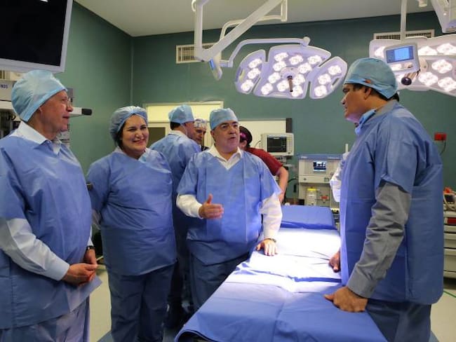 Programa para residentes y profesores de cirugía por laparoscopia llega a Colombia
