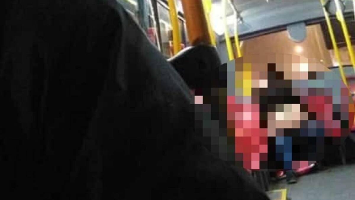 Denuncian pareja teniendo relaciones en un bus del SITP