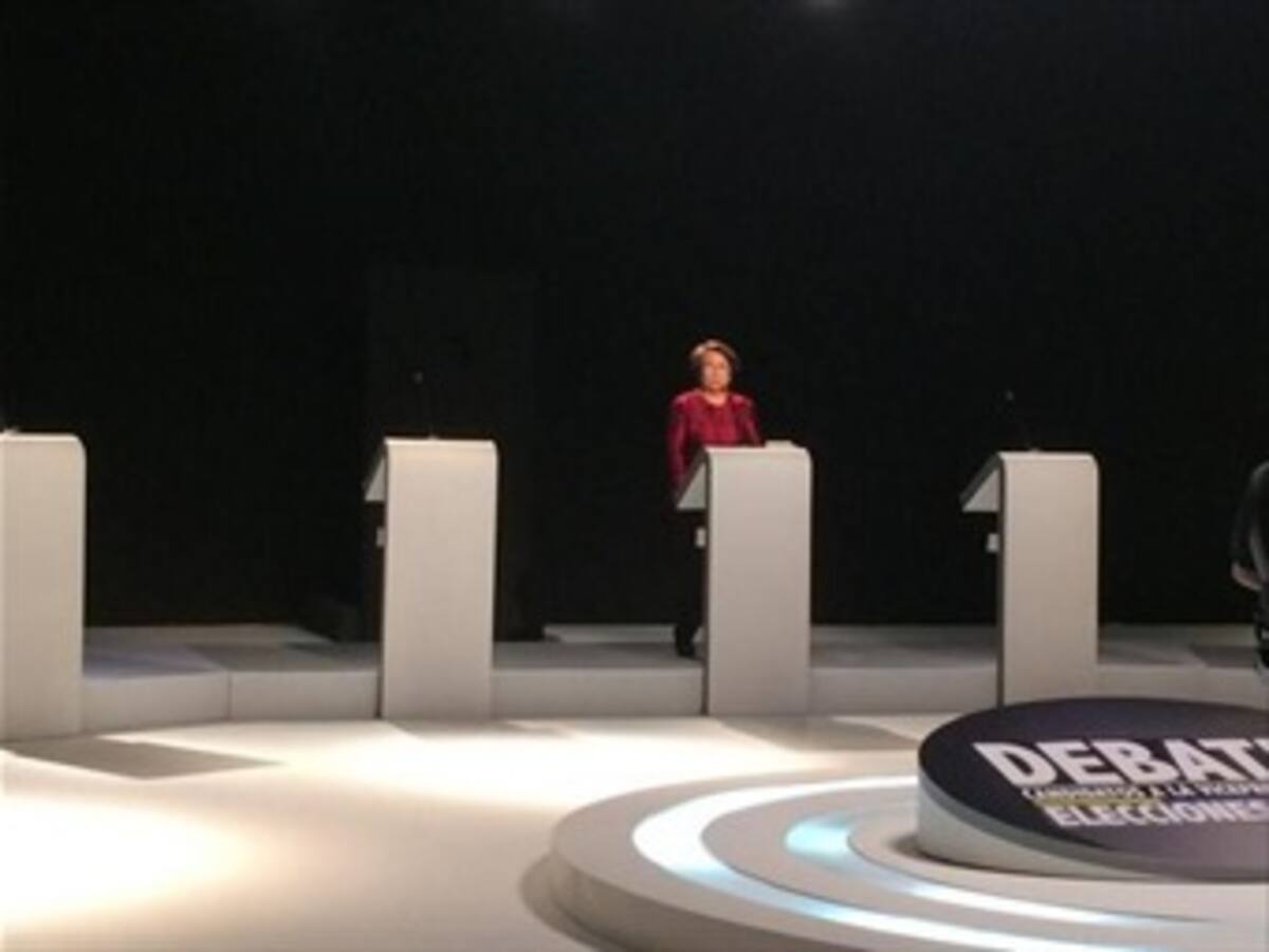 Avella, única candidata vicepresidencial que fue a debate en Señal Colombia