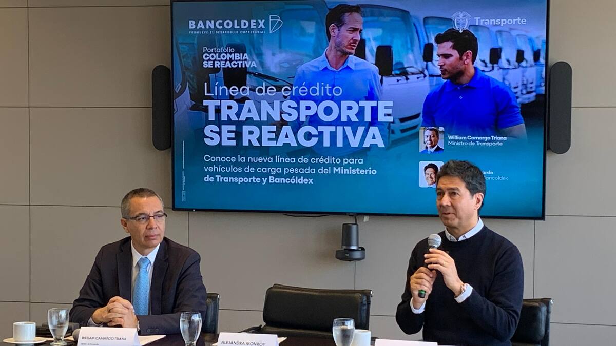 Mintransporte y Bancóldex anuncian réditos de $1.5B para renovar flotas de carga