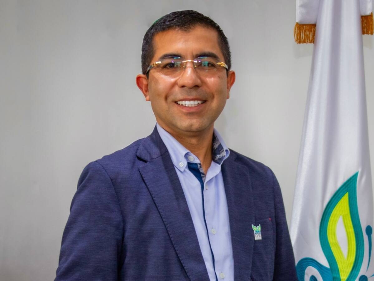 La razón por la que delegado de MinAmbiente presentó inhabilidad de Alfred Ballesteros