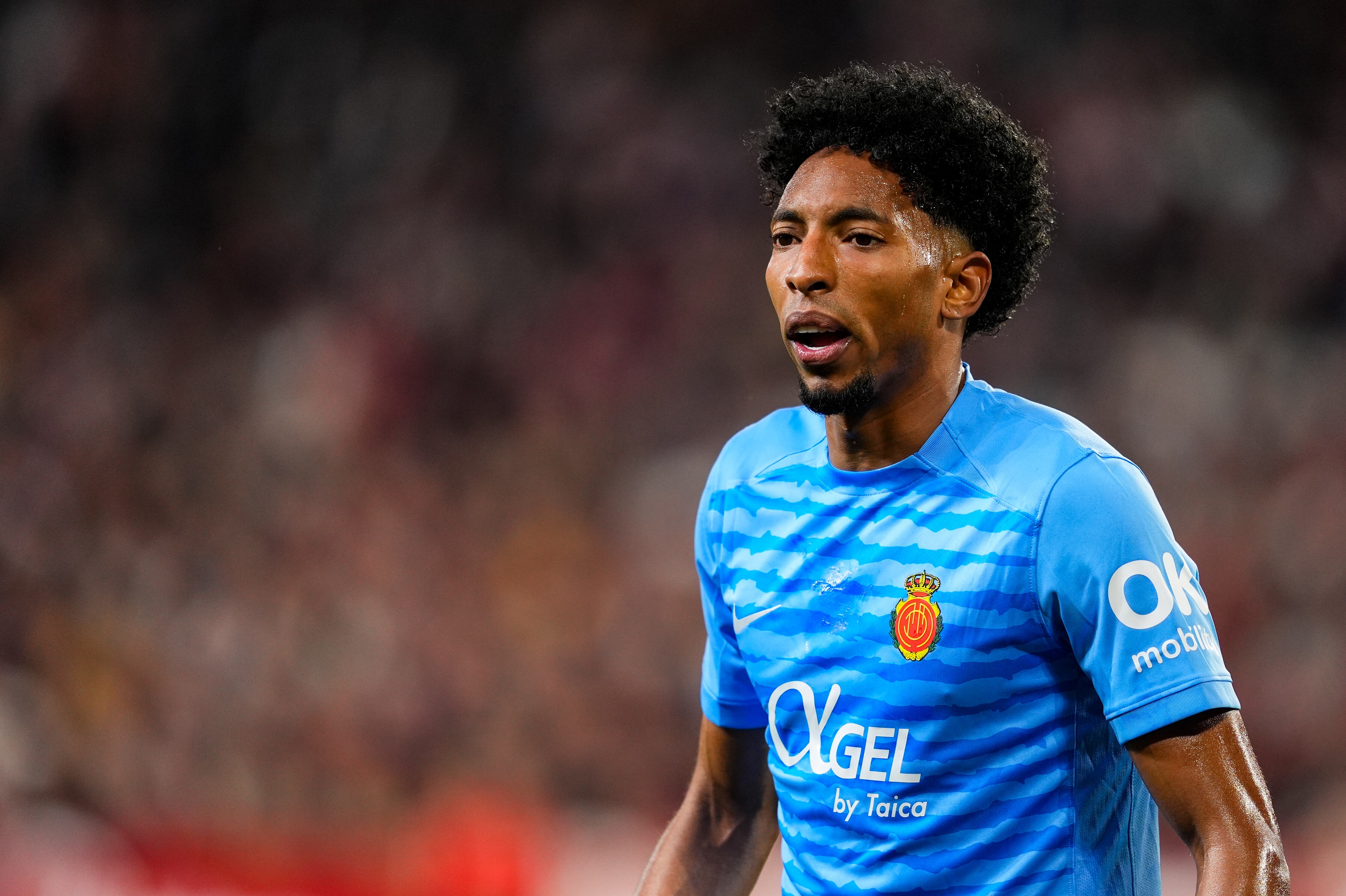 Johan Mojica en partido con el Mallorca. (Photo By Joaquin Corchero/Europa Press via Getty Images)