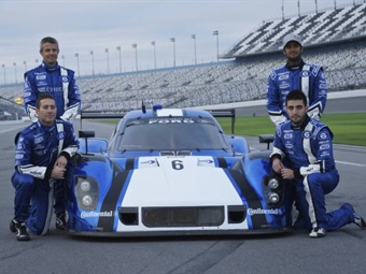 Montoya, en la Pole y Yacamán, en la cuarta posición para las 24 horas de Daytona