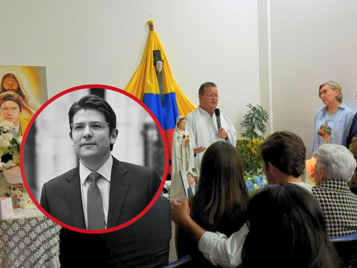 Entre flores y recuerdos: así fue el homenaje a Miguel Uribe un año después del atentado