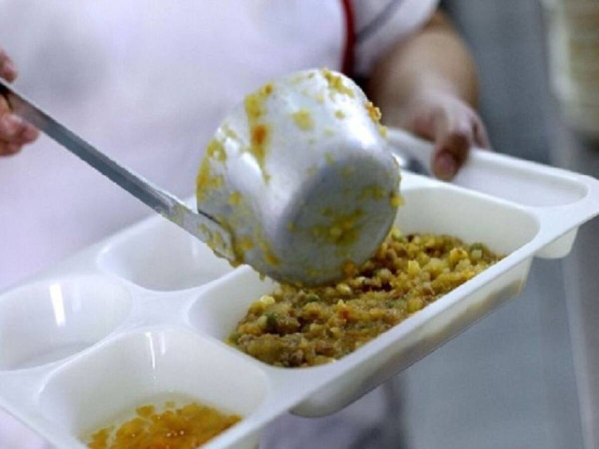 Denuncian alimentos en mal estado del PAE en Campo de la Cruz
