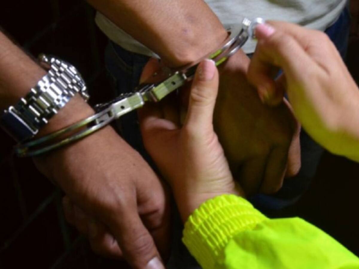 Aseguraron a hombre que abusó de niña contactada por redes