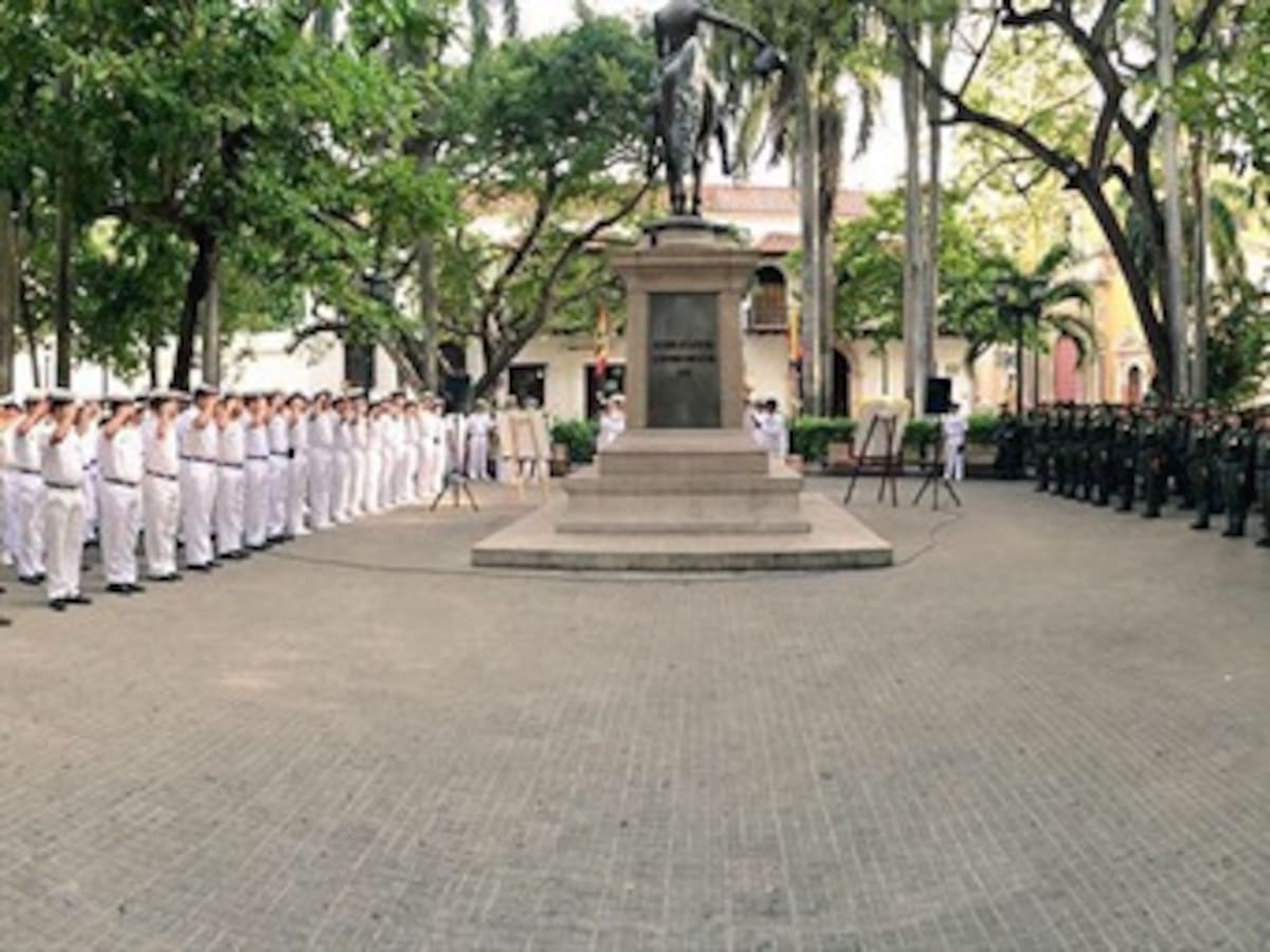 Con desfiles y festividades Cartagena celebra el día de la independencia