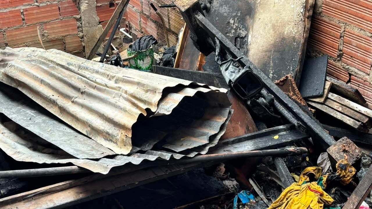 Así quedaron las pertenencias de los afectados. // Caracol Radio Cartagena