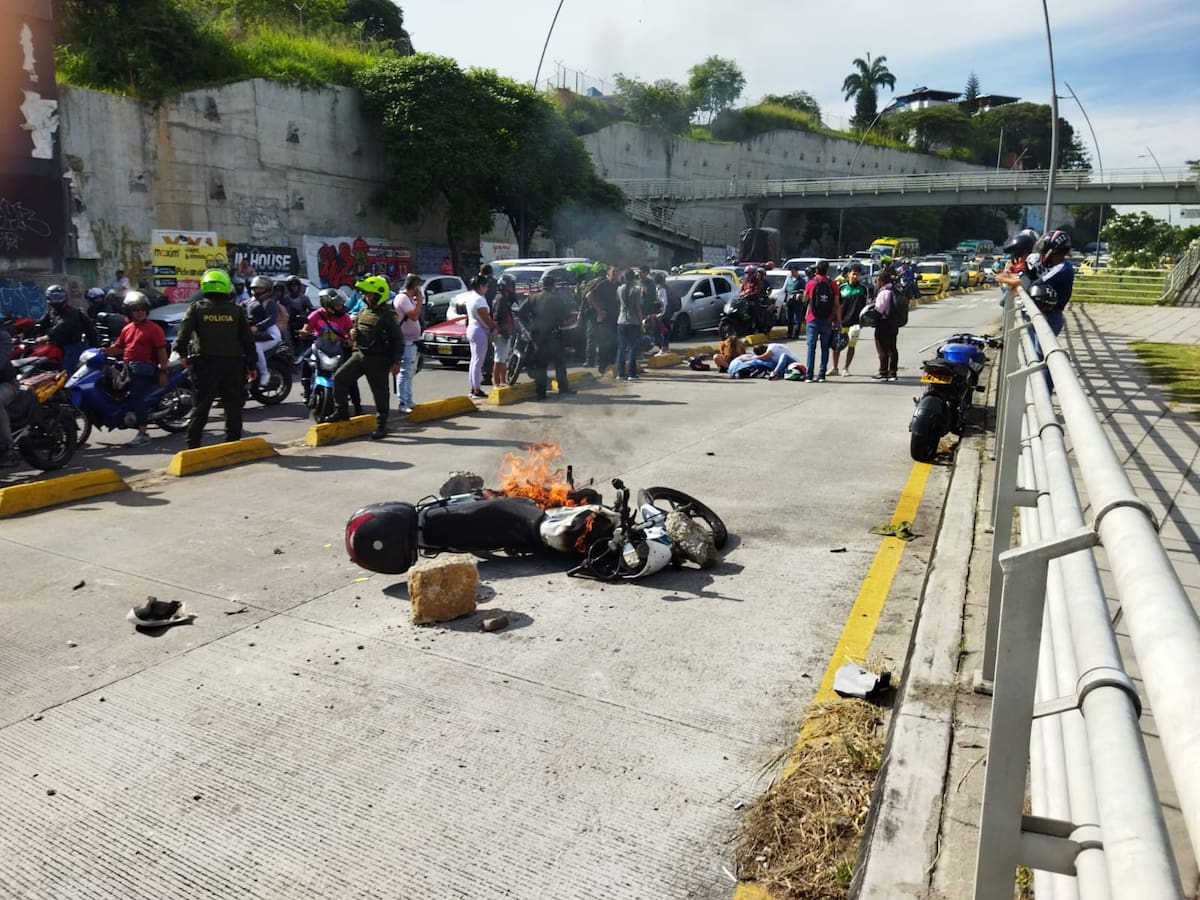 Acusan a agente de tránsito de causar la muerte de motociclista