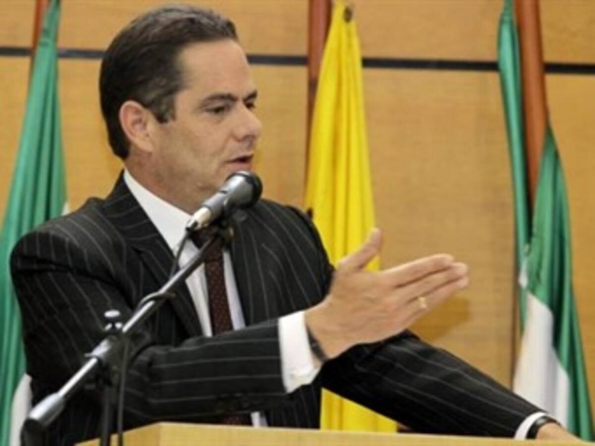 Cuestionamientos del Centro Democrático y Ernesto Samper a Germán Vargas Lleras