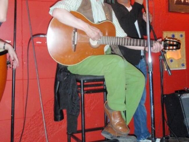 Roberto Caicedo, Twitter @jpcaballero04