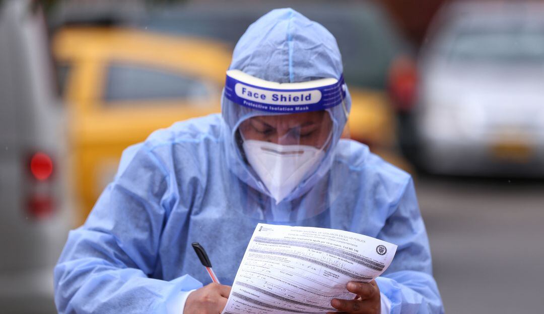 Secretaría de Salud realiza pruebas gratuitas de COVID-19 en varios puntos de la ciudad.