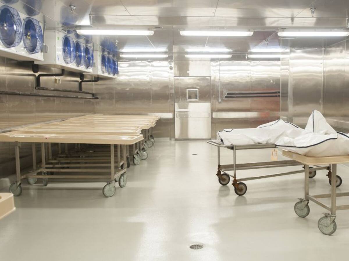 Hombre 'revive' después de tres horas en la morgue