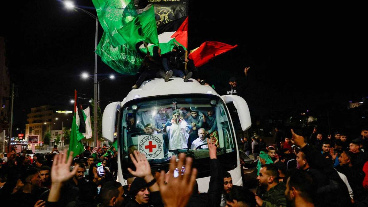 Sin comida, sin agua, sin comunicación: así es la situación de presos palestinos en Israel