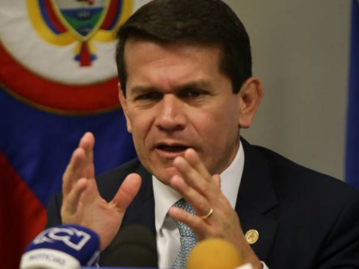 Avión de VivaColombia sí pidió aterrizaje de prioridad: Aerocivil