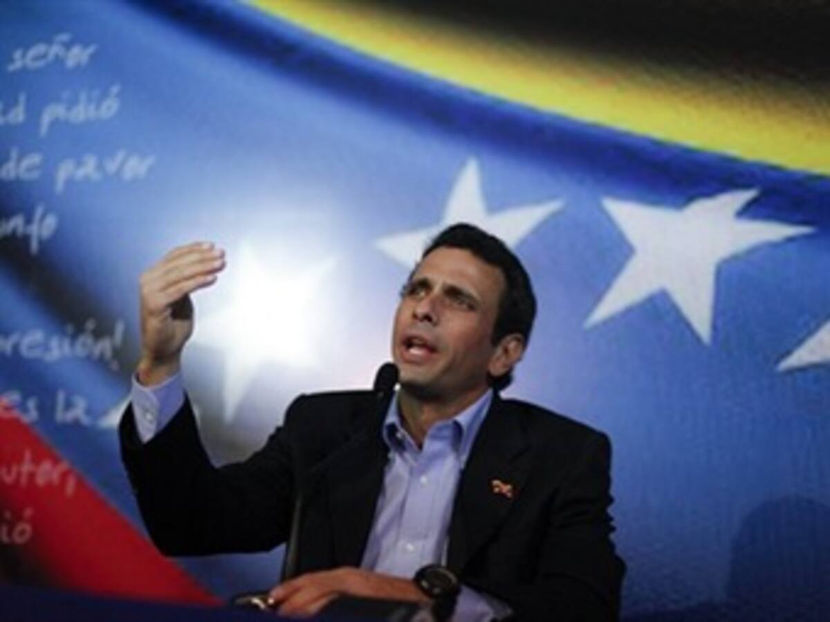 Protestas contra Henrique Capriles marcan su visita a Chile
