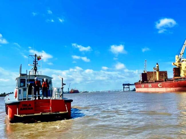 La cantidad total de carga movilizada por concepto de exportación es 48 millones de toneladas