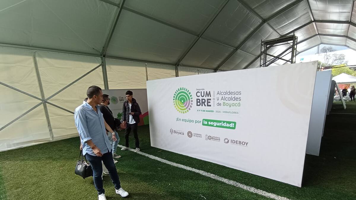 La segunda cumbre de alcaldes del gobernador Carlos Amaya