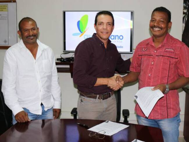 Firman convenio de aprovechamiento para reciclaje en Cartagena