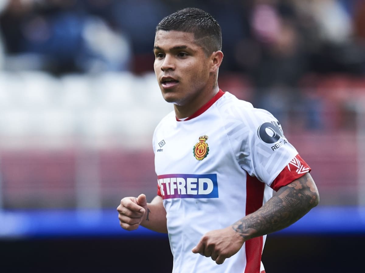 “Jugar bien ante el Barcelona ayuda a que Colombia me convoque”