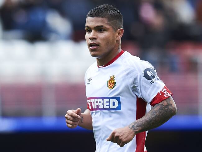 “Jugar bien ante el Barcelona ayuda a que Colombia me convoque”