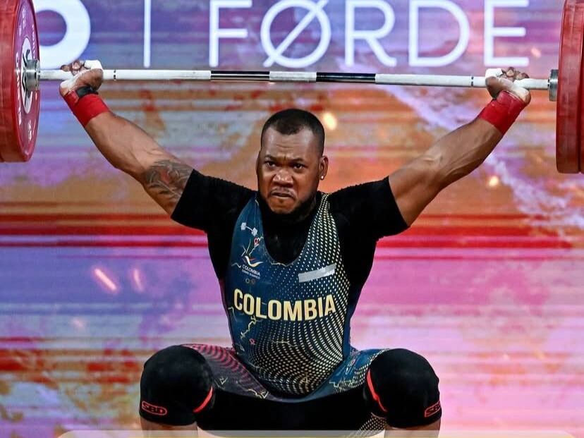Yeison López en el Mundial de Halterofilia 2025 / @jeison_lopez99