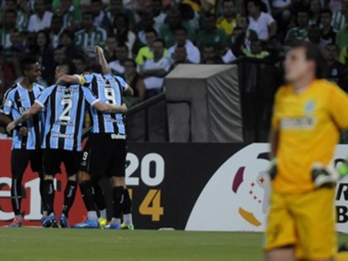 Nacional sigue en sequía y cayó con Gremio en Copa Libertadores
