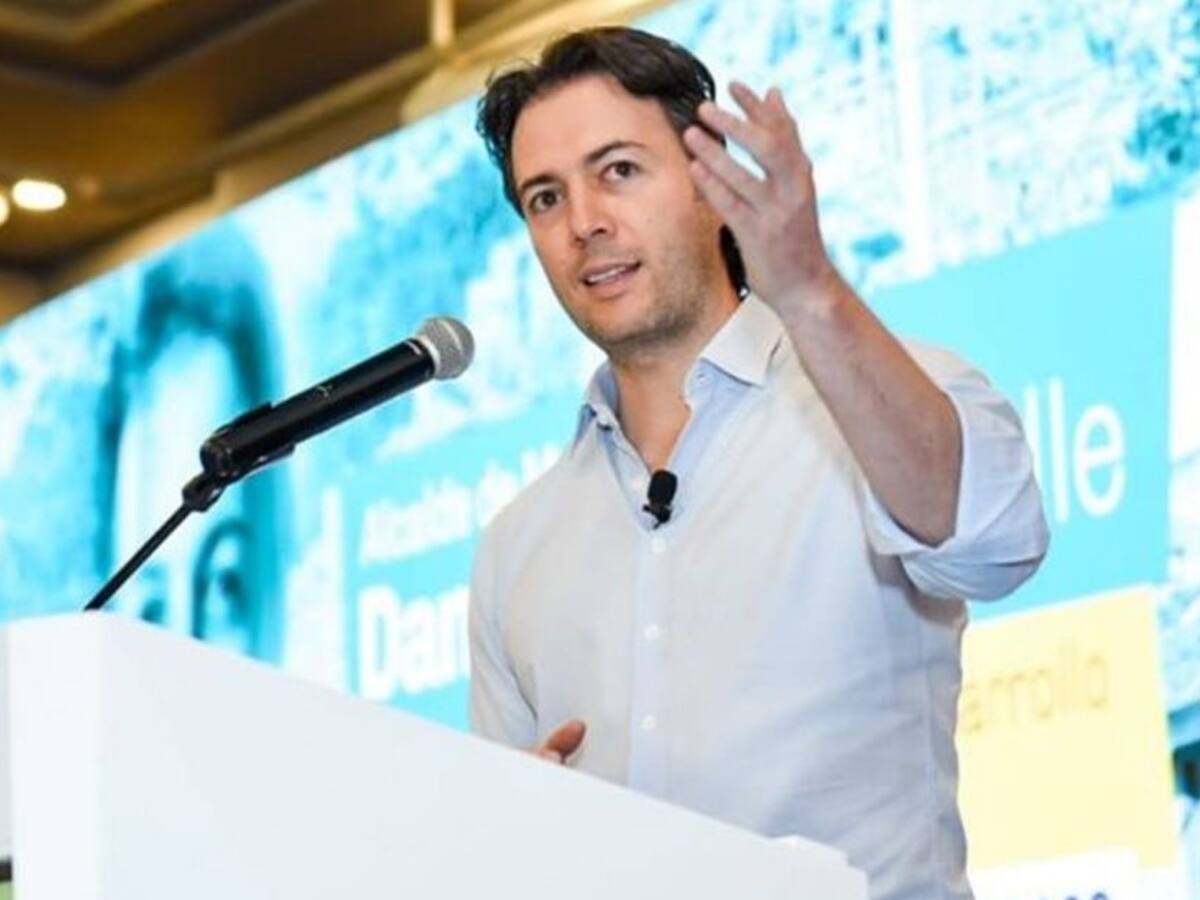 “Pido disculpas y asumiré costos de mi bolsillo”: alcalde de Medellín