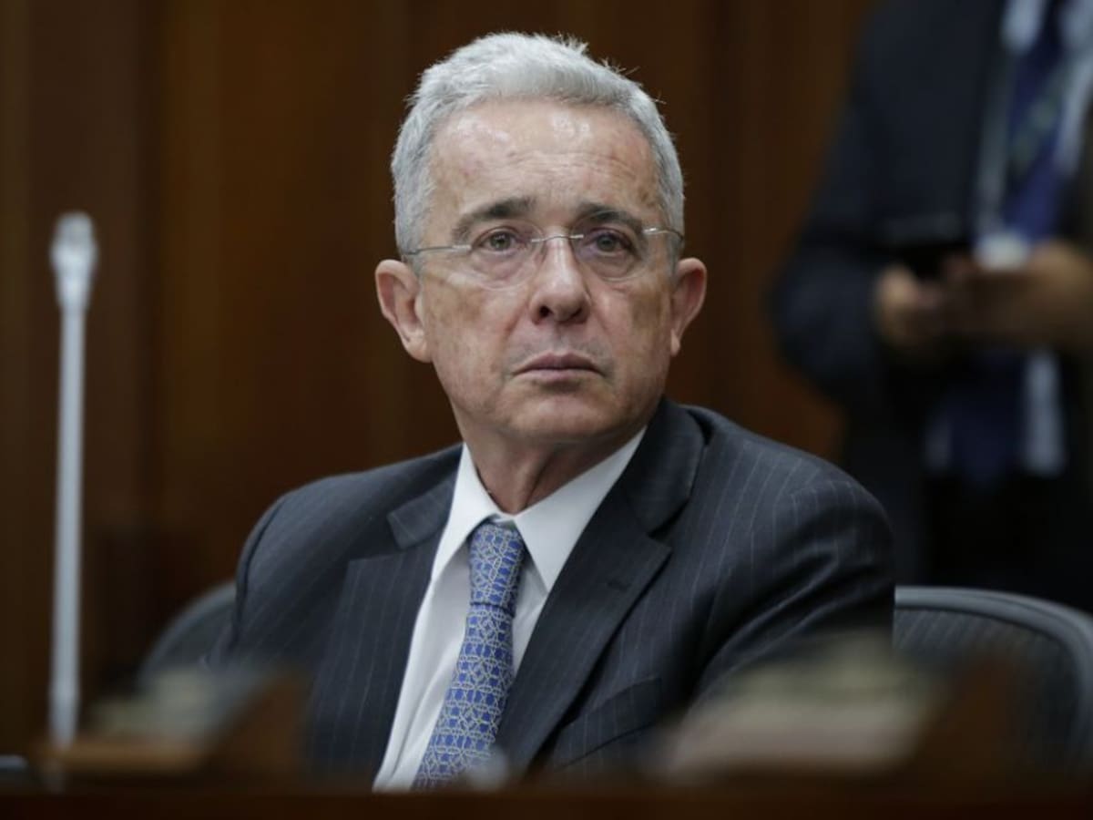 Corte Suprema confirma la medida de detención domiciliaria sobre Uribe