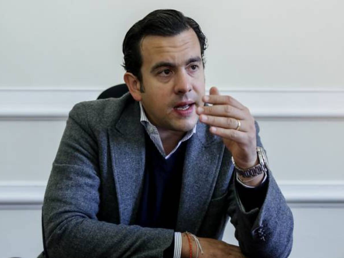 MinInterior busca con desespero aprobar una reforma que lo beneficia electoralmente: Lara