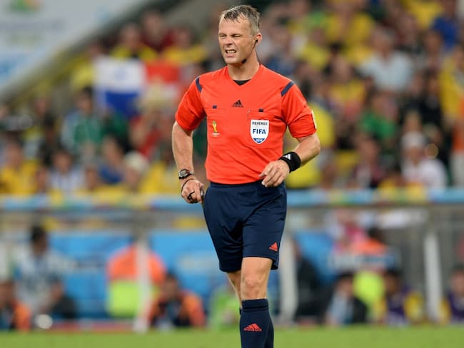 Björn Kuipers en el partido Colombia vs Uruguay del Mundial Brasil 2014