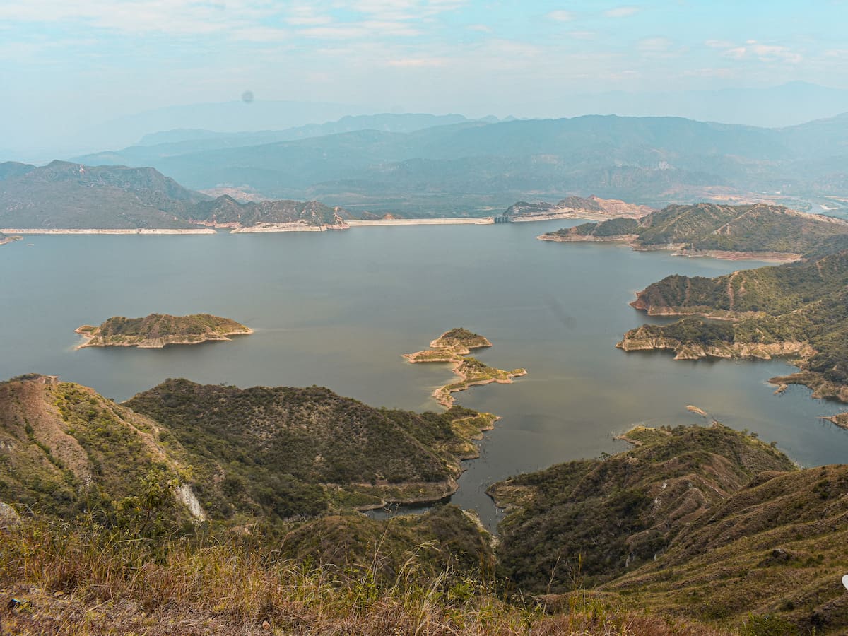 Listas tierras para reparar las víctimas del proyecto hidroeléctrico el Quimbo, en el Huil