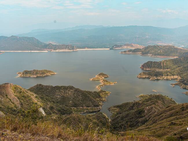 Cerca de 3000 mil hectáreas de tierras, servirán para iniciarán la ruta de reparación. Foto Cortesía