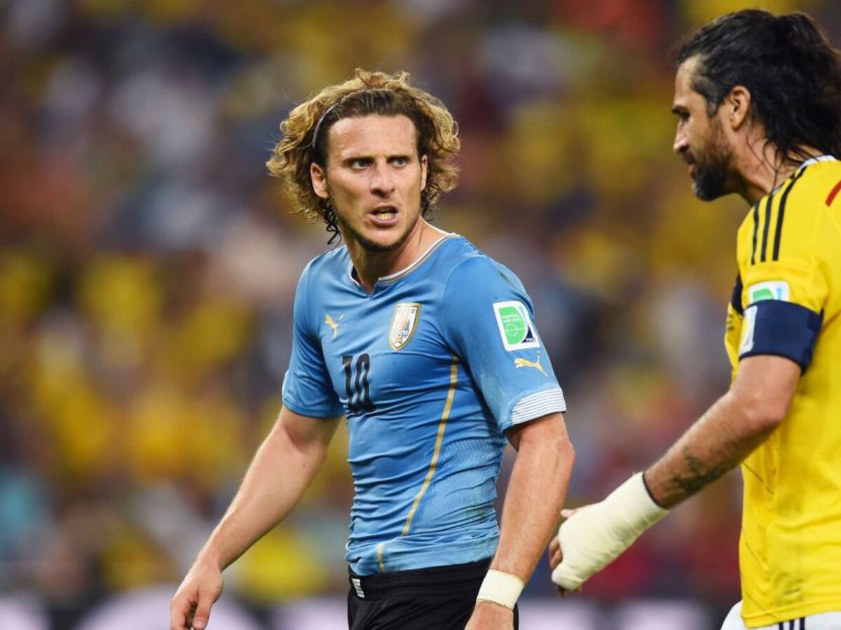 Diego Forlán: "Es extraño que a Colombia le cueste tanto acá, es muy raro"