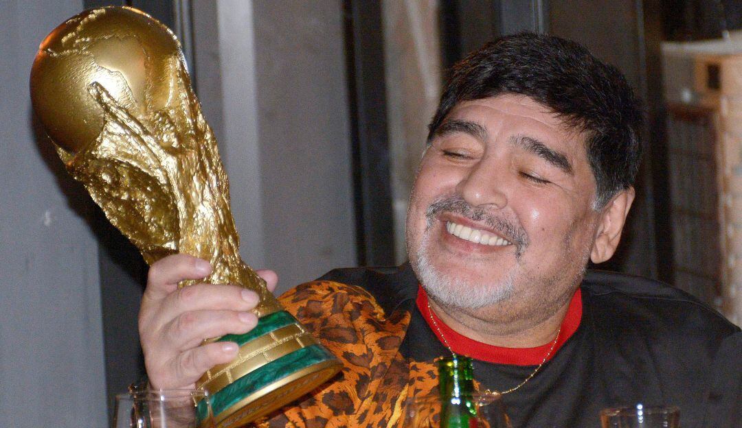 Diego Armando Maradona tuvo que enfrentarse a numerosos problemas de salud y de adiciones