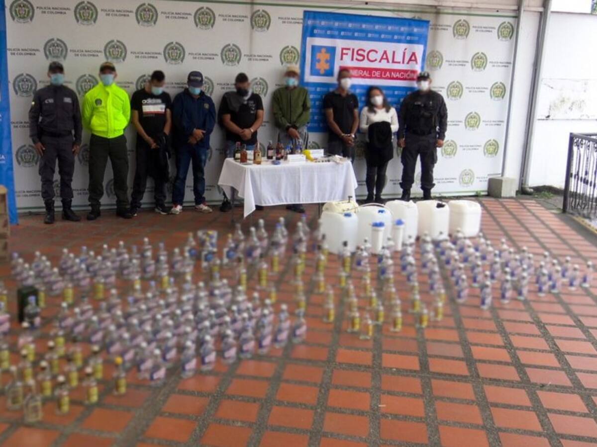 Desarticulan banda dedicada a adulterar licor en Risaralda
