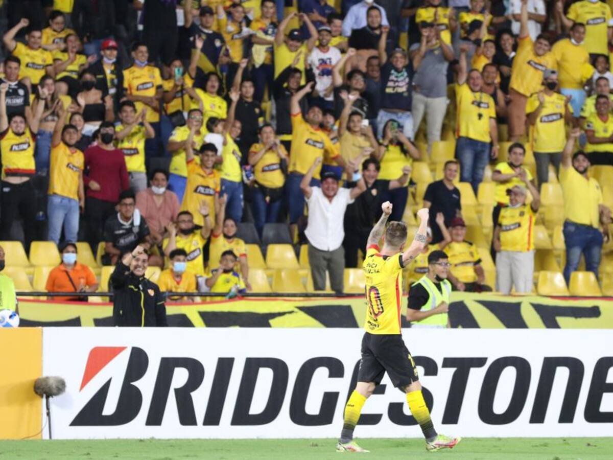 Gol olímpico a tres dedos: Damián Díaz y un cobro que da la vuelta al mundo