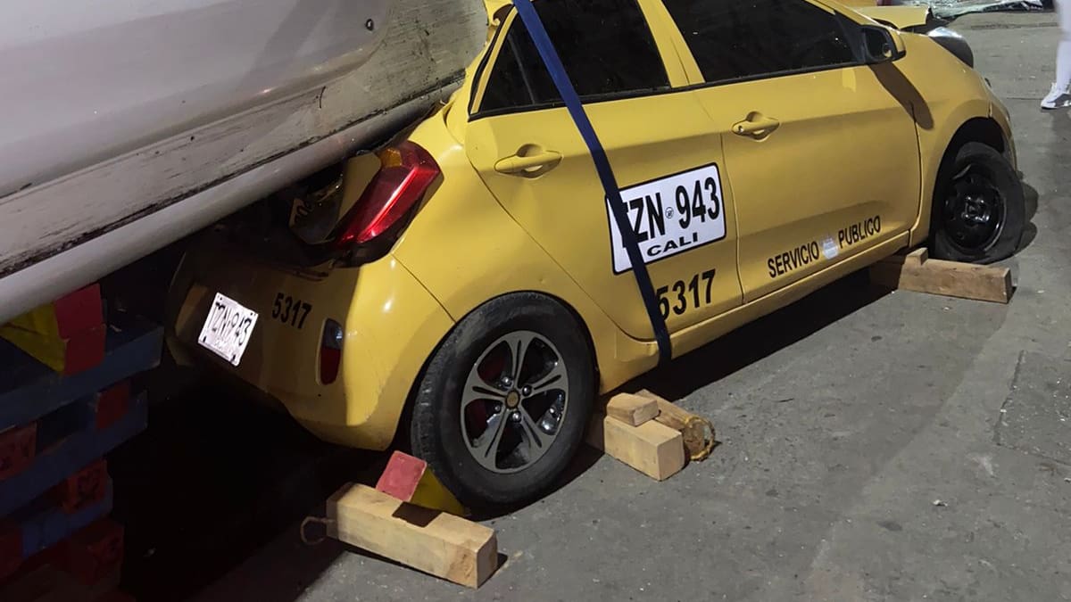 Siete lesionados deja choque entre bus del MÍO, buseta y tres taxis en Cali