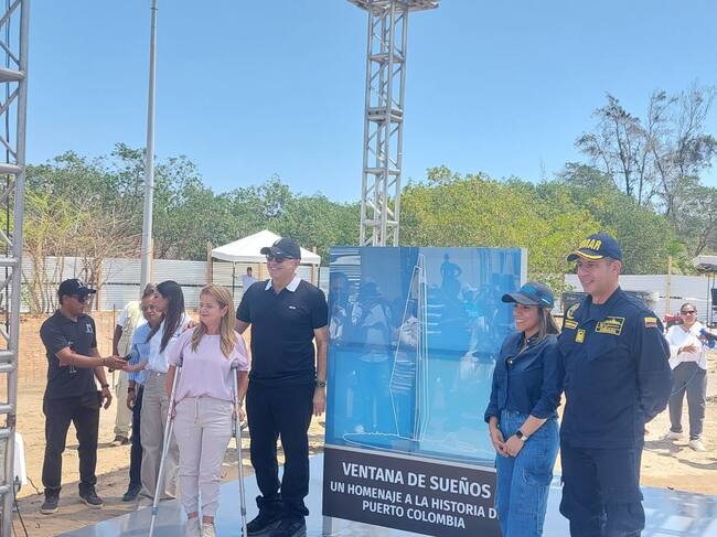 Acto para iniciar la obras de la "Ventana de Sueños", nuevo monumento que tendrá Puerto Colombia./ Foto: Caracol Radio