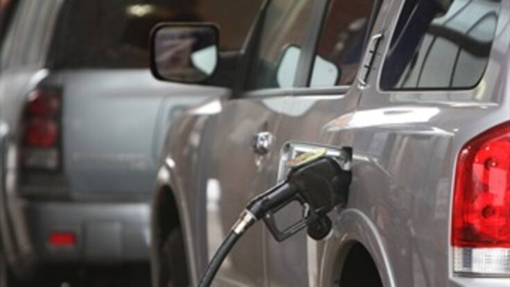 MinMinas desmiente que haya congelado precios de los combustibles