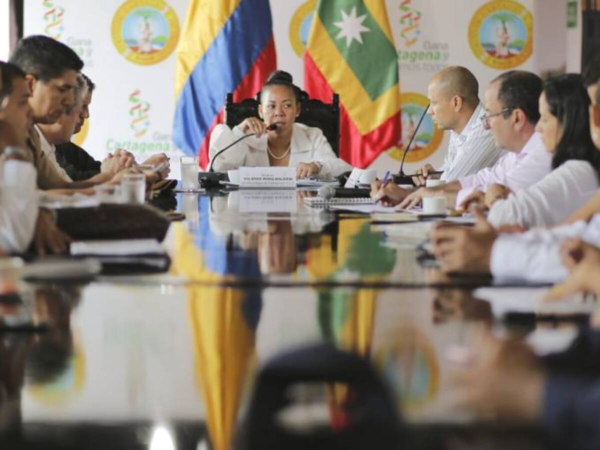 29 de junio, Alcaldía de Cartagena traslada oferta institucional al Islote