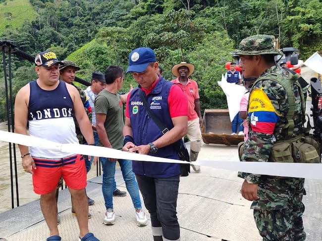 Disidencias FARC entregan puente comunitario en el Micay.