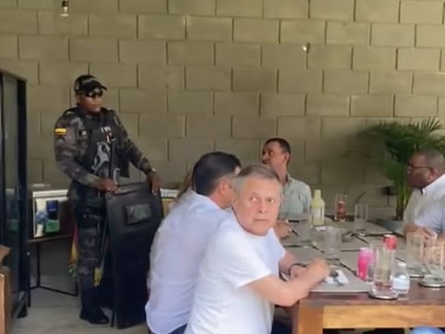 Hallan whisky y dinero en patio de reclusión de Mattos y Tapia en Barranquilla