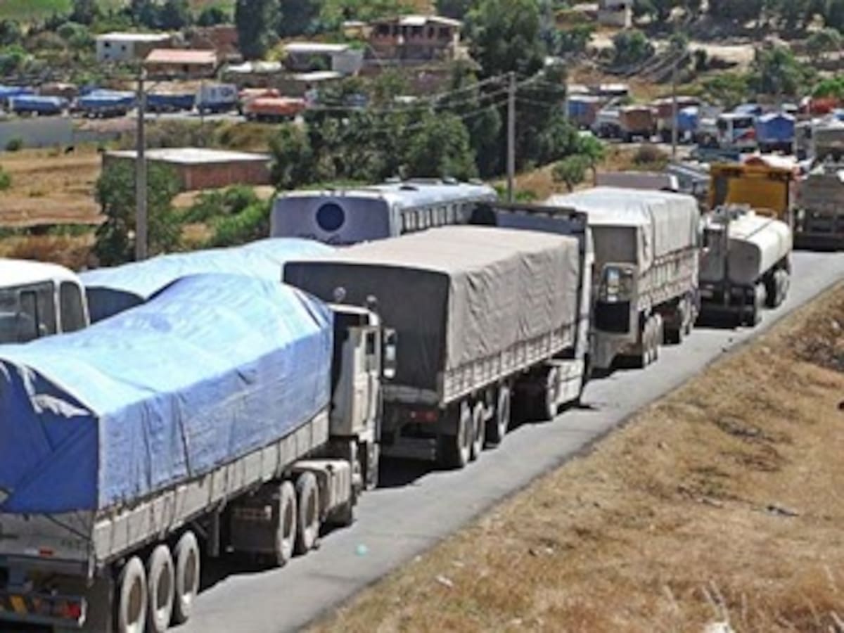 Los transportadores de Medellín protestarán el lunes contra el alza en el precio de los combustibles