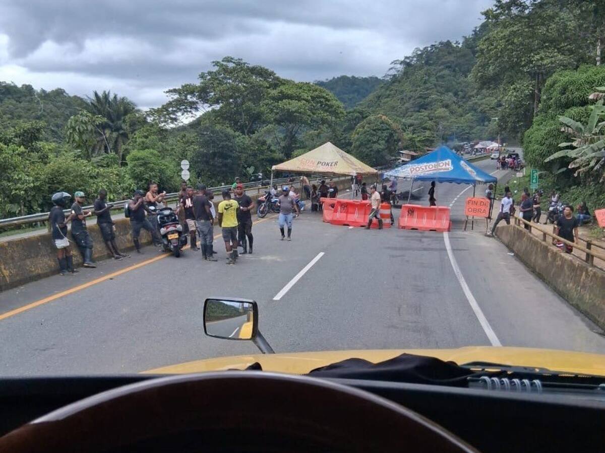 Colfecar cuestiona a Gobierno por pocas garantías de movilidad: bloqueos en vía Buga - Buenaventura llevan más de 24 horas