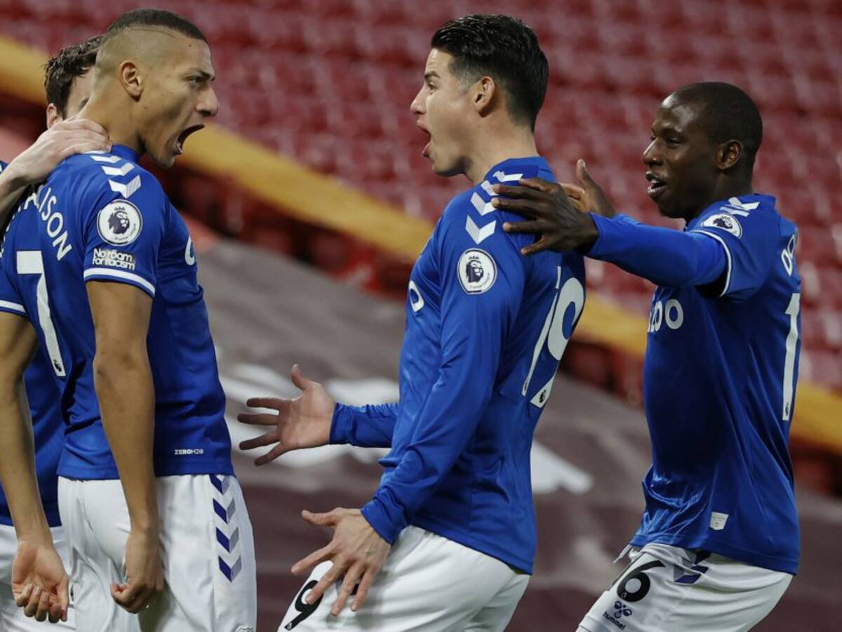 ¡Tome y hágalo! James y su magistral asistencia en gol a Liverpool