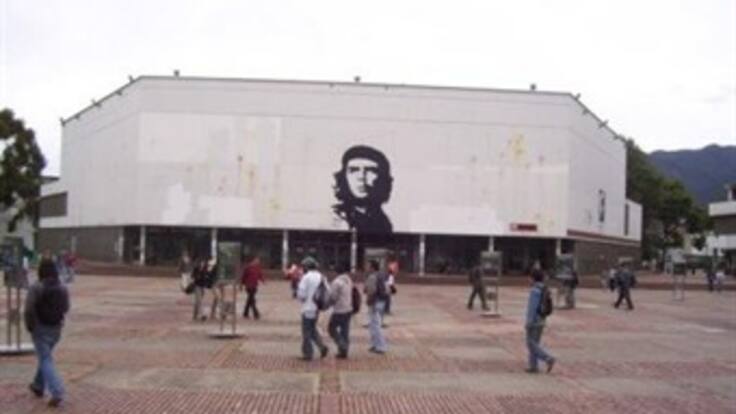 Secretaría de Educación suspende pagos a la red de universidades Alma Mater