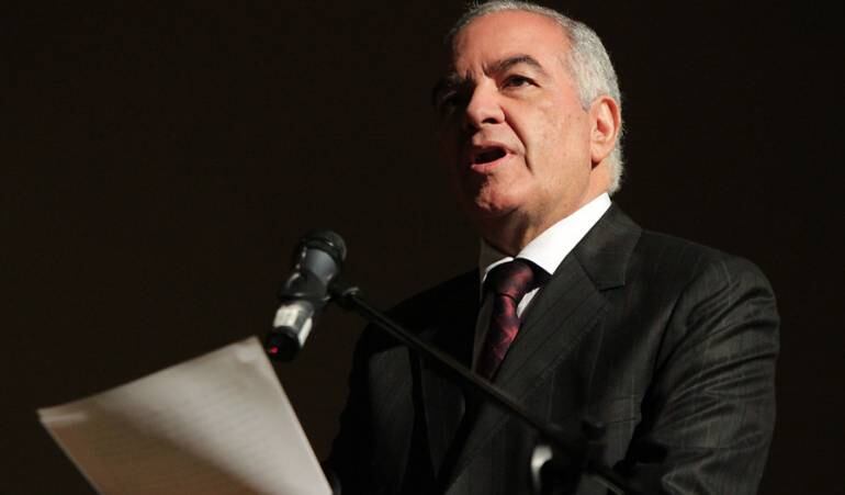 Edgardo Maya Villazón.